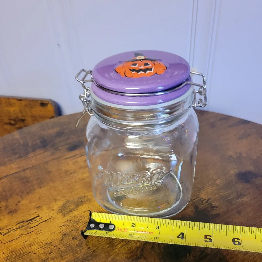 Halloween Mason jar with ceramic pumkin latching lid